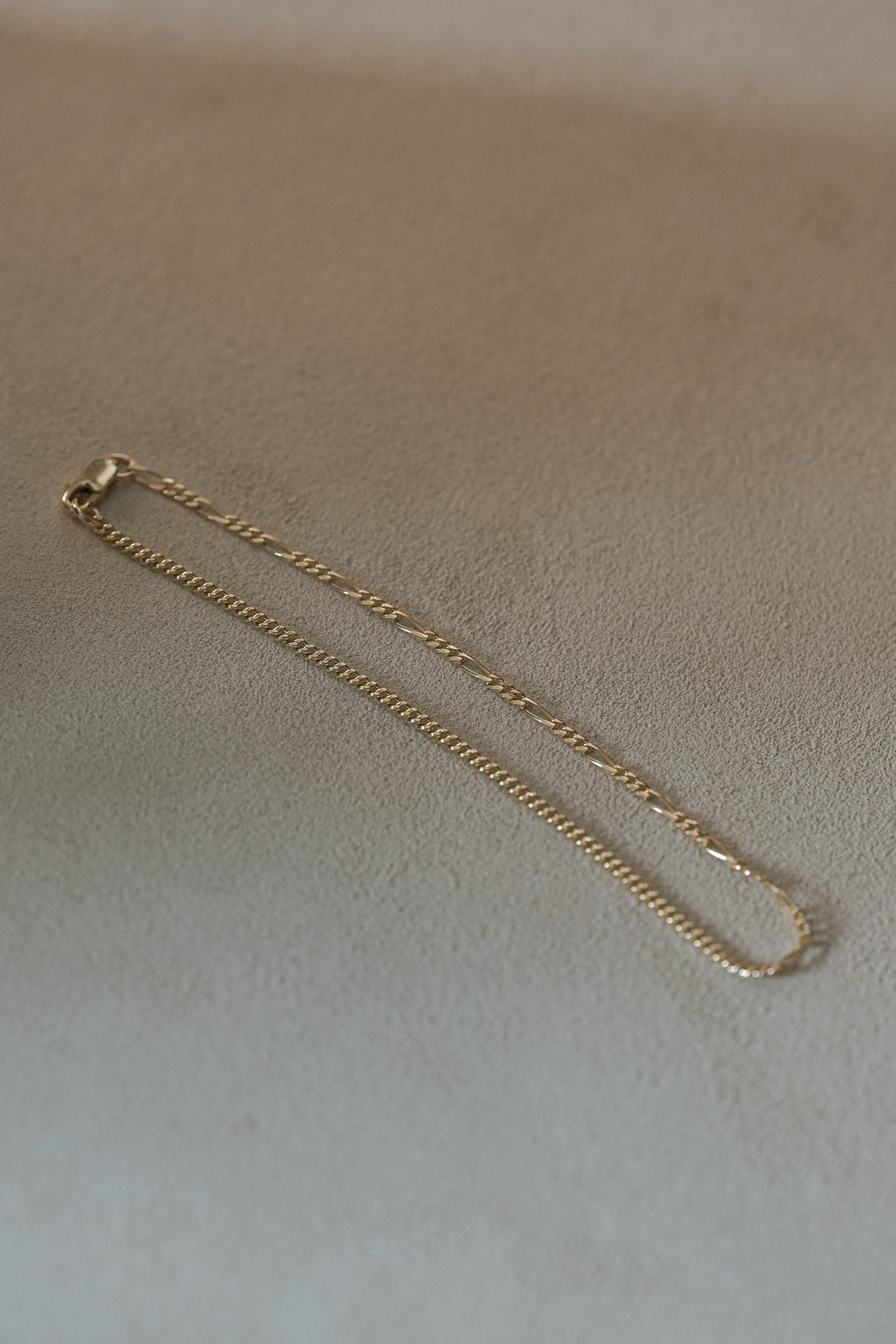 Gold bracelet chain with two different links  perfect for everyday wear